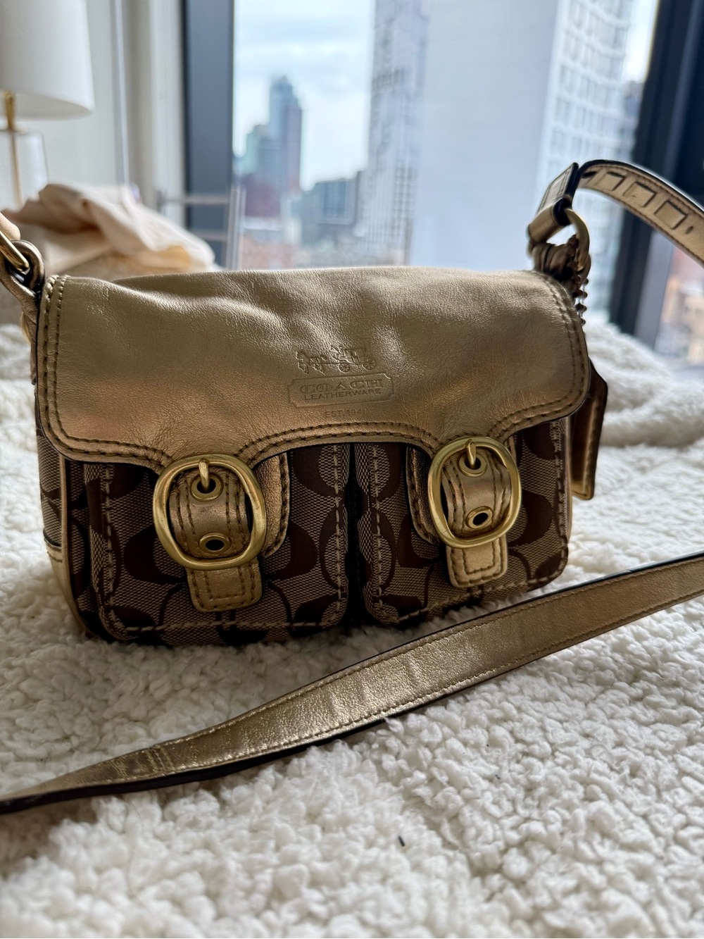 Coach Vintage Y2K Cross Body Bag Buckle Front Signature Print Gold Flap
